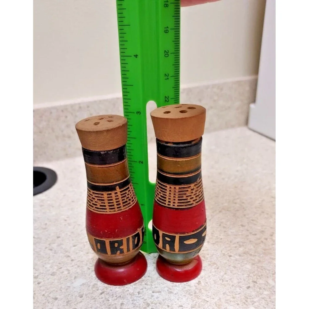 Florida Wood Vintage Salt and Pepper Shakers Hand Painted MCM Souvenir Mexico 3